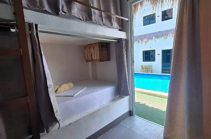 Camotes Backpackers 3* セブ市