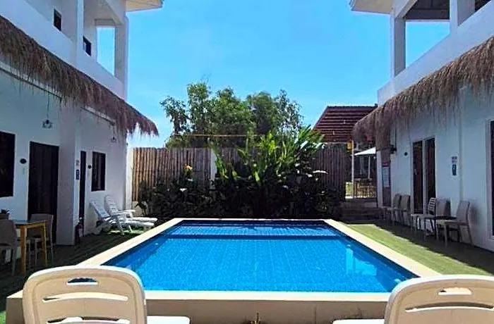 ホテル Camotes Backpackers 3*