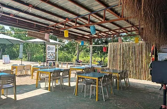 Camotes Backpackers Hotel